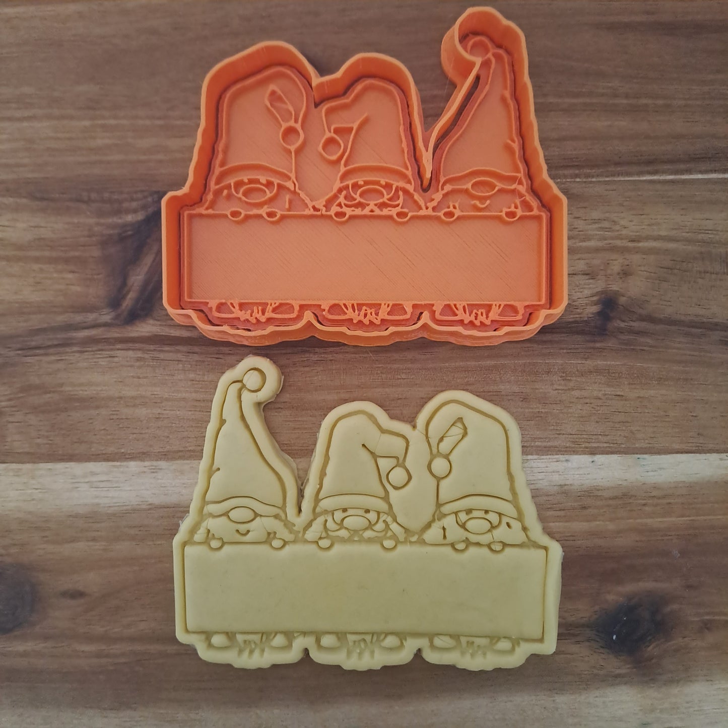 Gnomes with sign - Cookies Cutter - Mold - Biscuit mold or cake decoration