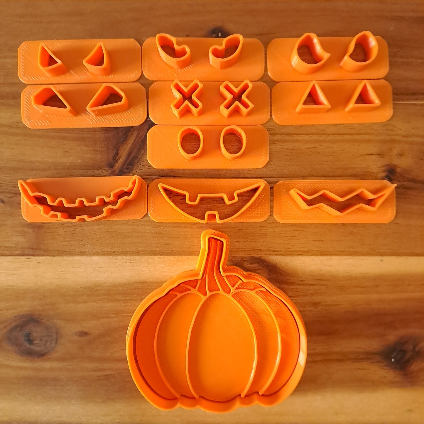 Halloween Pumpkin with Configurable Faces - Cookie cutter - Biscuit or sugar paste mold - 7cm