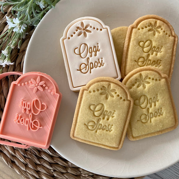 Emporte-pièce Oggi Sposi dans un cadre arqué - Mariage - Formina - Emporte-pièce pour biscuits de mariage