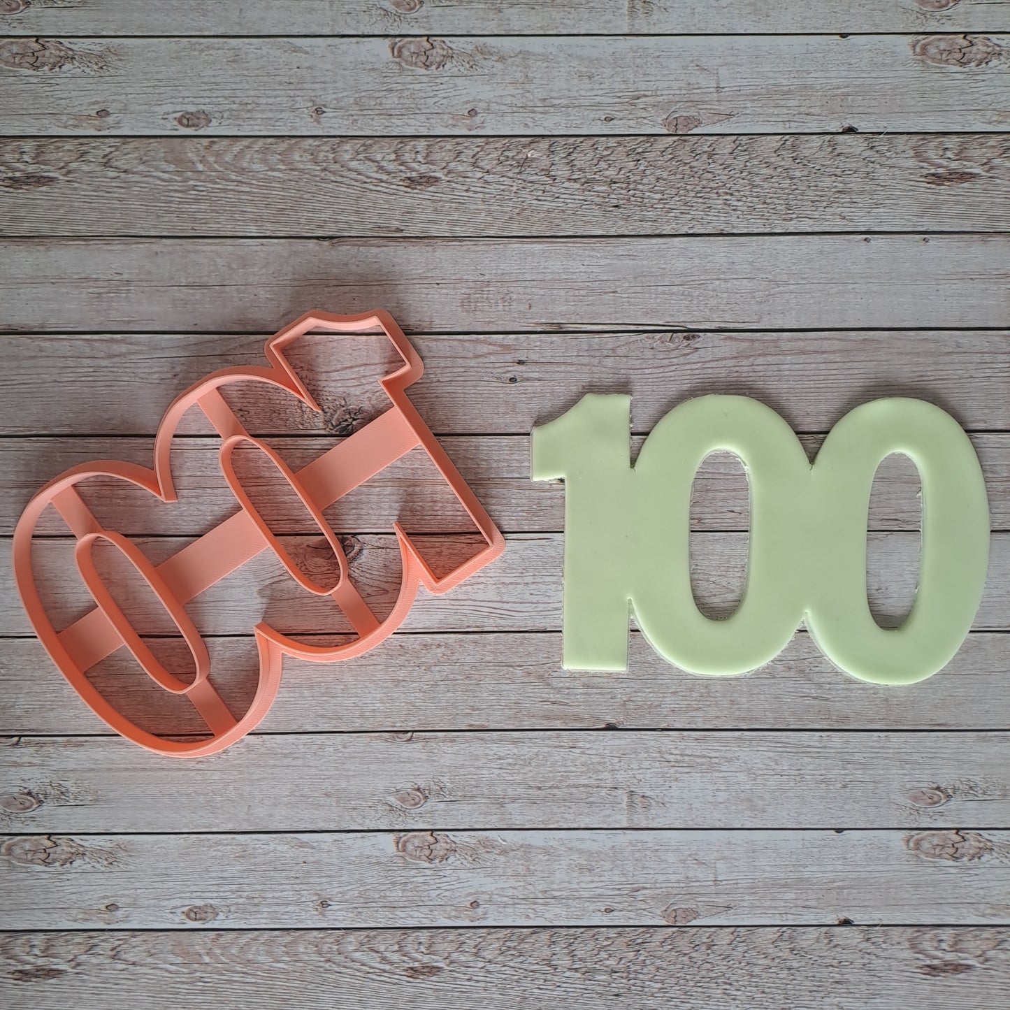 Numbers of your choice from 0 to 100 - for cake decoration - 10cm