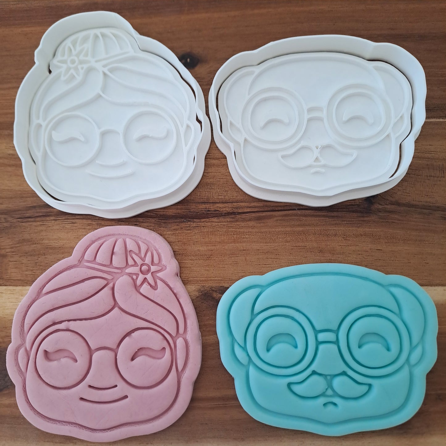 Visages des Grands-Parents Mod.1 - Fête des Grands-Parents - Emporte-pièce - Moule - Moule à Biscuit ou Pâte à Sucre - Cake Design