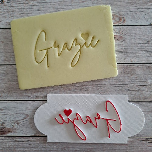 Grazie con Cuore - timbro - scritta - stampo per biscotti o decorazioni in pasta di zucchero da 5 - 6 - 8 cm