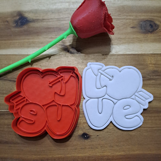 Tagliabiscotti San Valentino - Scritta LOVE con Cuore e Freccia - Cookie cutter - Stampo per biscotti o decorazioni in pasta di zucchero